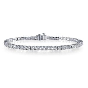 Luxurious Platinum Bracelet: Sparkling Diamonds for Women's Special Occasions