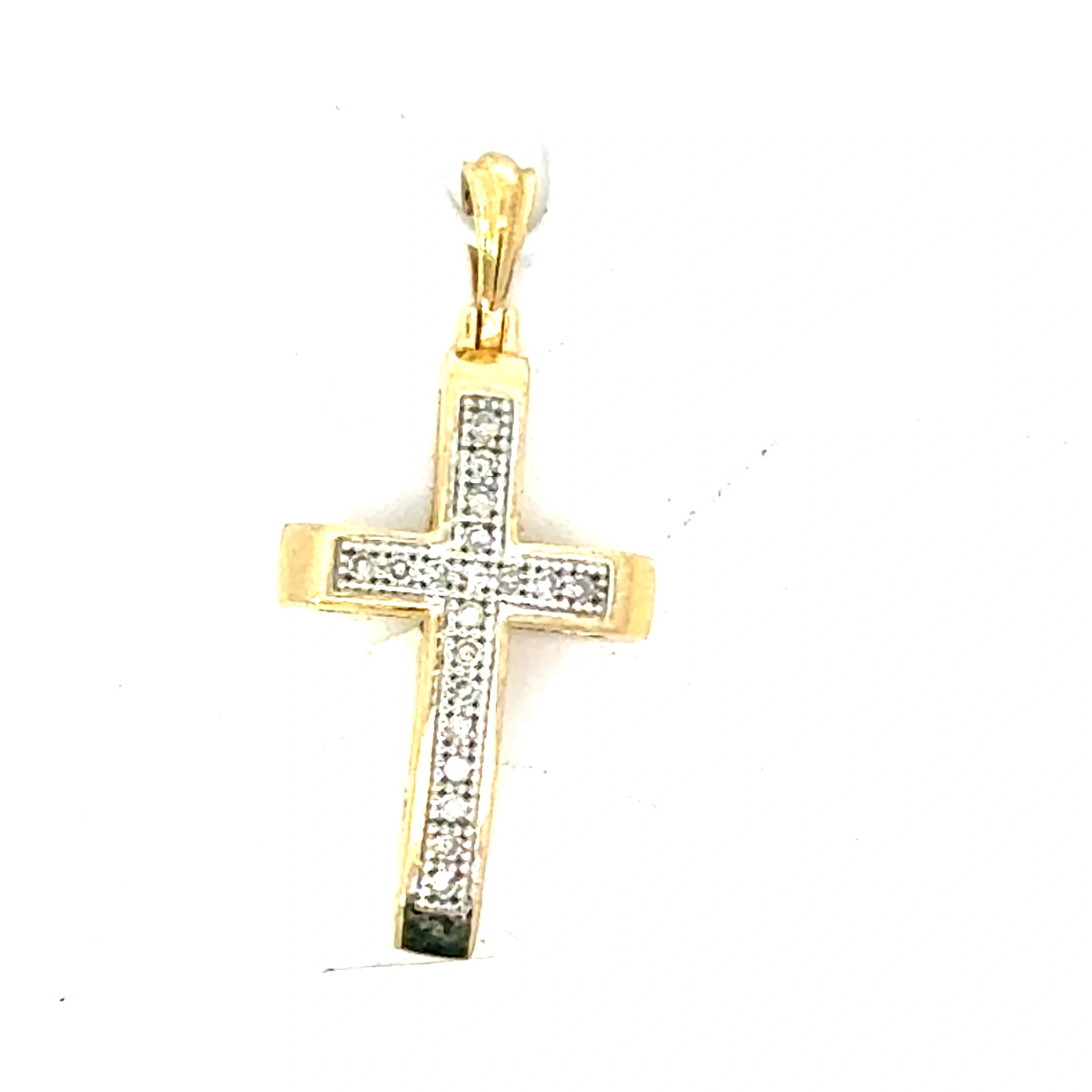 Elegant 10kt yellow gold cross pendant