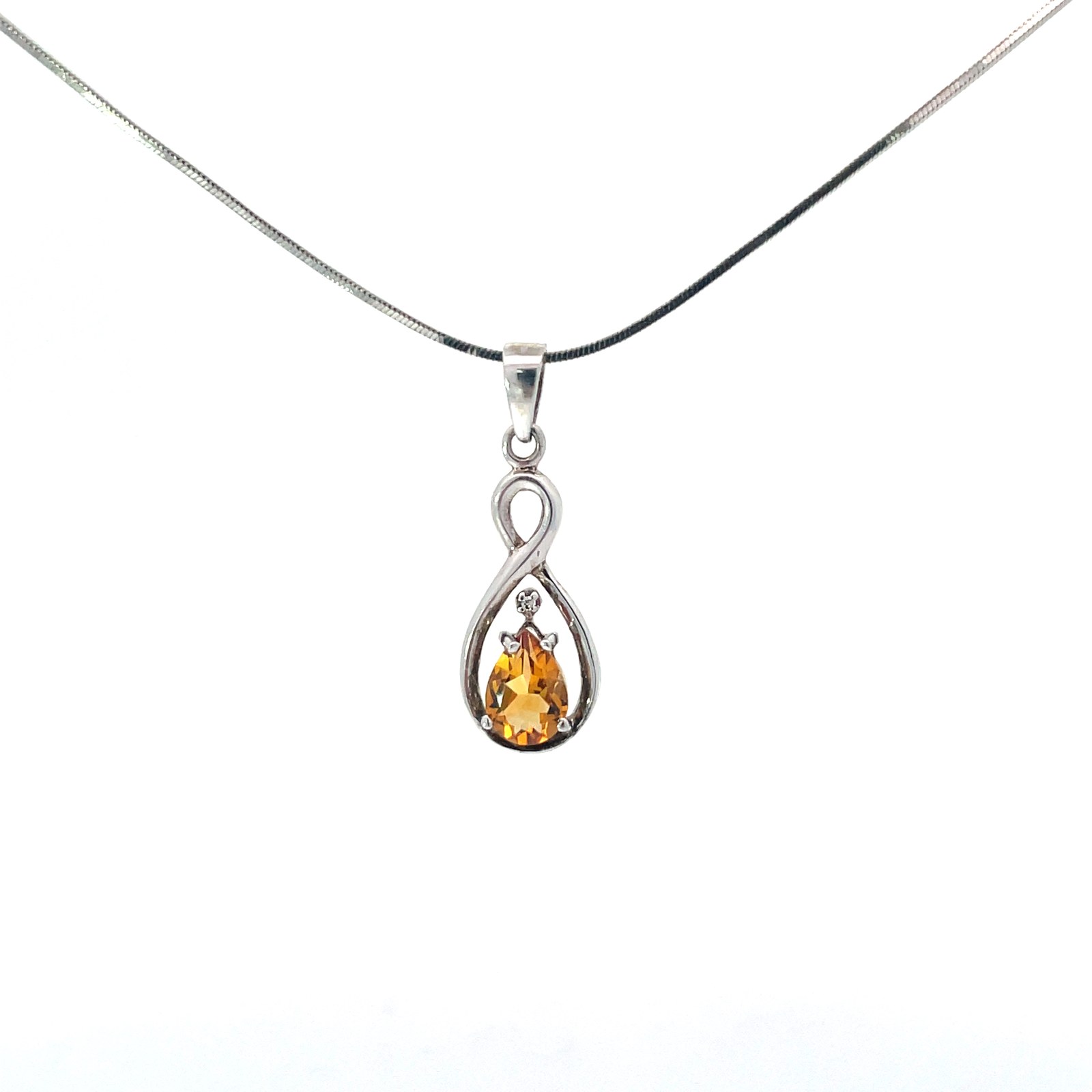 .jpg SS GEN CITRINE PEND W/ DIAM gen citrine tw .70 1 DIA TW .013 PTS