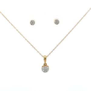14kt yellow gold diamond cluster earring and pendant SOLD AS SET Dtw 0.25cts SI, H