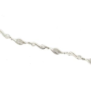 10kt white gold diamond fashion bracelet with claw catch SI2, I tw 0.20cts