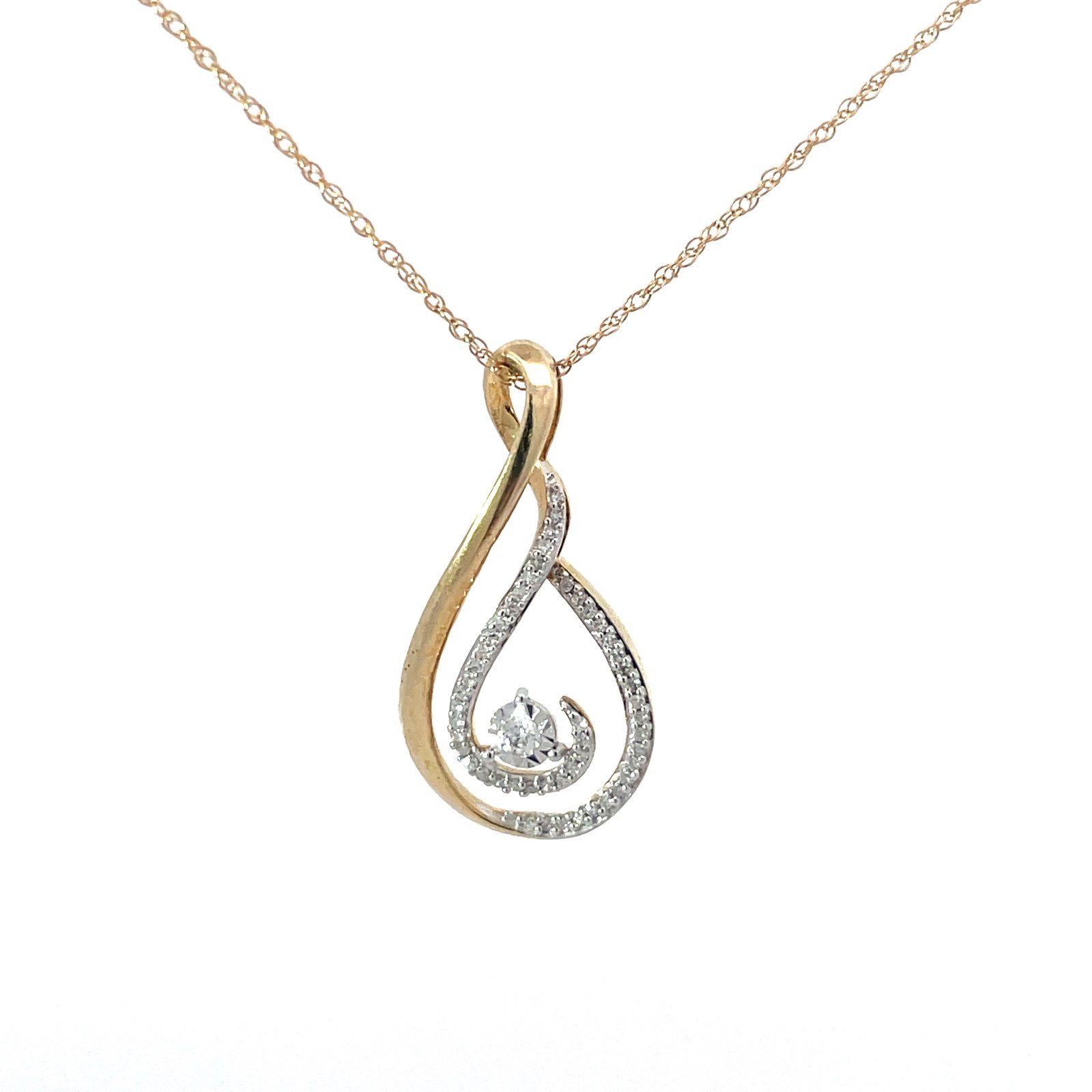 .jpg 10kt yellow gold diamond open cluster pendant D tw 0.13cts I1 clarity, near colorless I color on machine made rope 18"