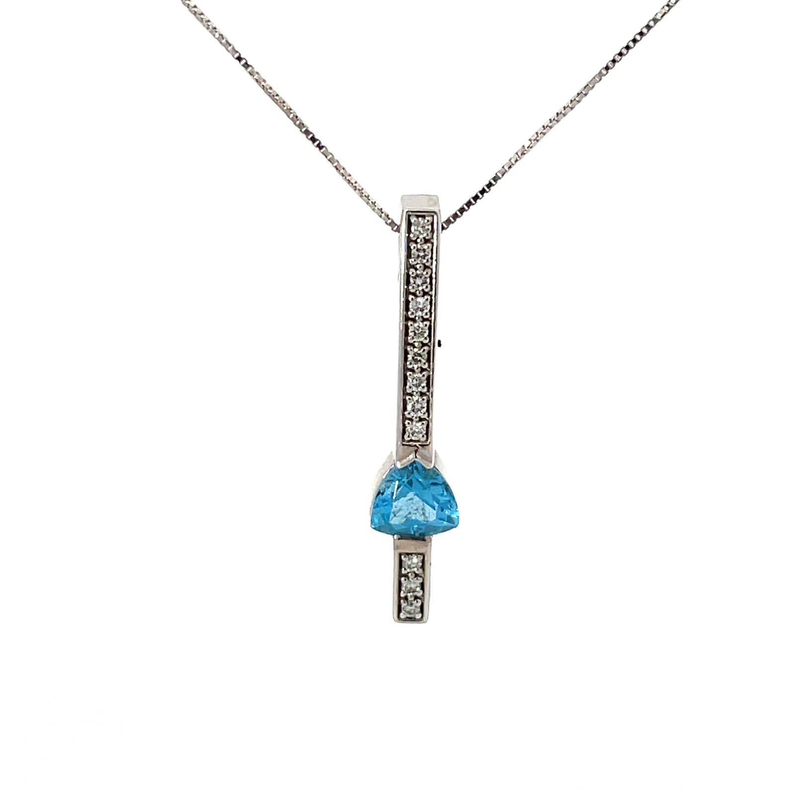 14kt wg swiss blue topaz w/diamond pend 6x6x6 swiss blue topaz diamond tw 0.10pts