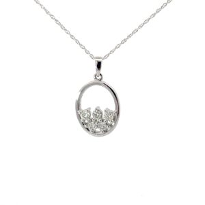 10kt white gold diamond circle pendant on machine made rope D tw 0.25cts SI, H
