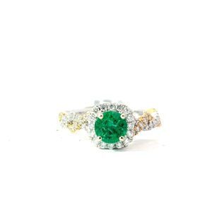 14kt two tone diamond twisted shank with emerald halo ring E tw 0.73cts D tw 0.51cts VS2, G/H