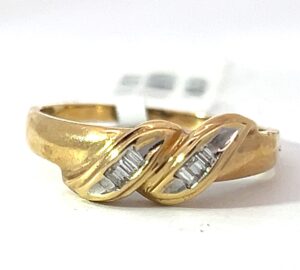 14KT Y/G DIAMOND WEDDING BAND 1.5 dwt 6 -0.10 PT DIA T/W BAGUETTES SI11/SI2.I COLOR
