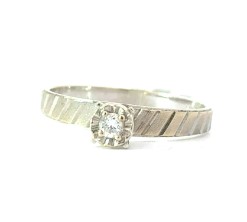 14KT W/G LADIES DIAMOND ENGAGEMENT RING .07 PTS