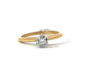 14 KT 2 TONE DIAMOND ENGAGEMENT RING .05 PTS SI/H