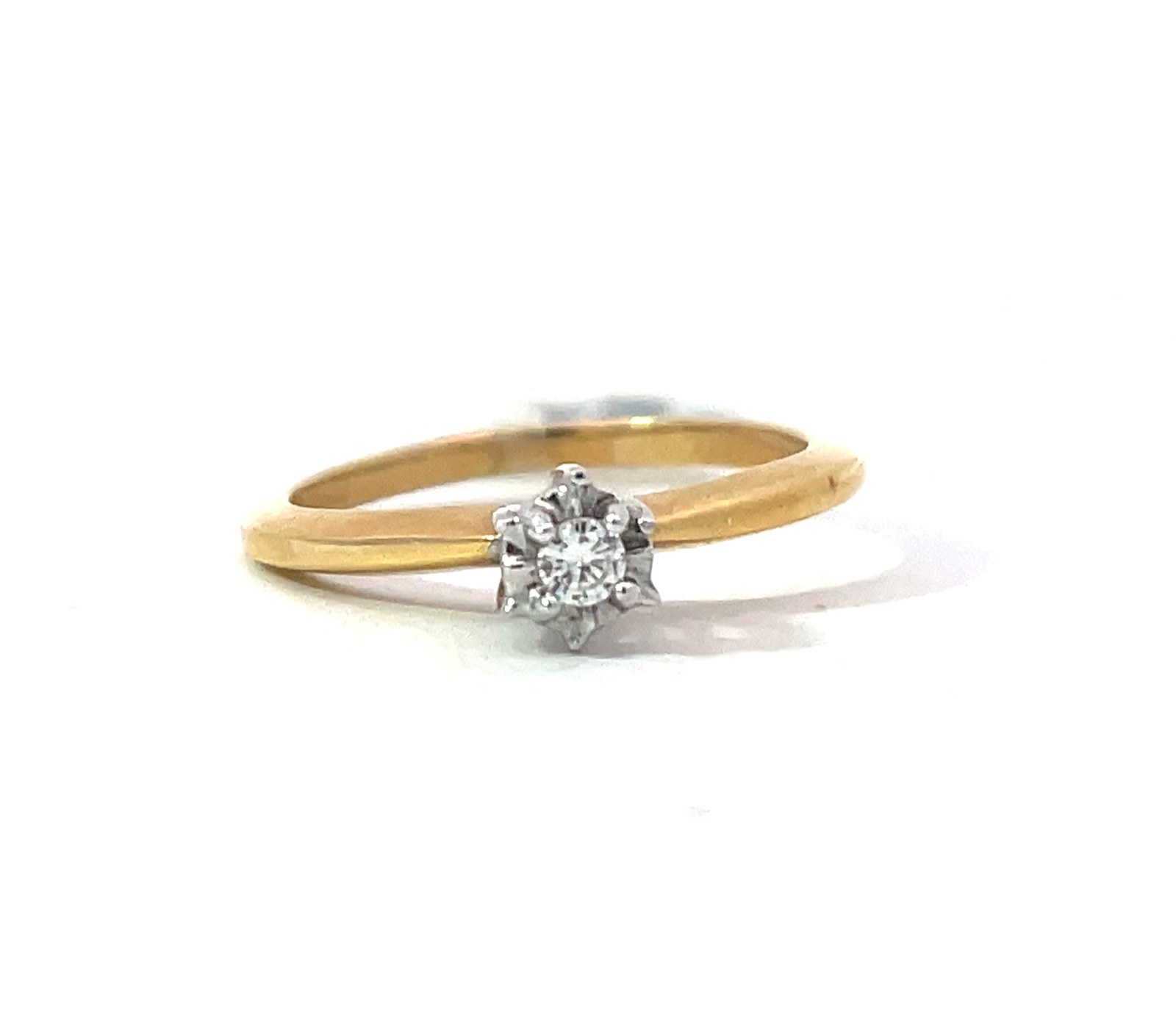 14 KT 2 TONE DIAMOND ENGAGEMENT RING .05 PTS SI/H