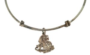 STERLING SILVER 2 1/2"-3" TWIST BRACELET w/ CAPE MAY SEALIFE CHARM
