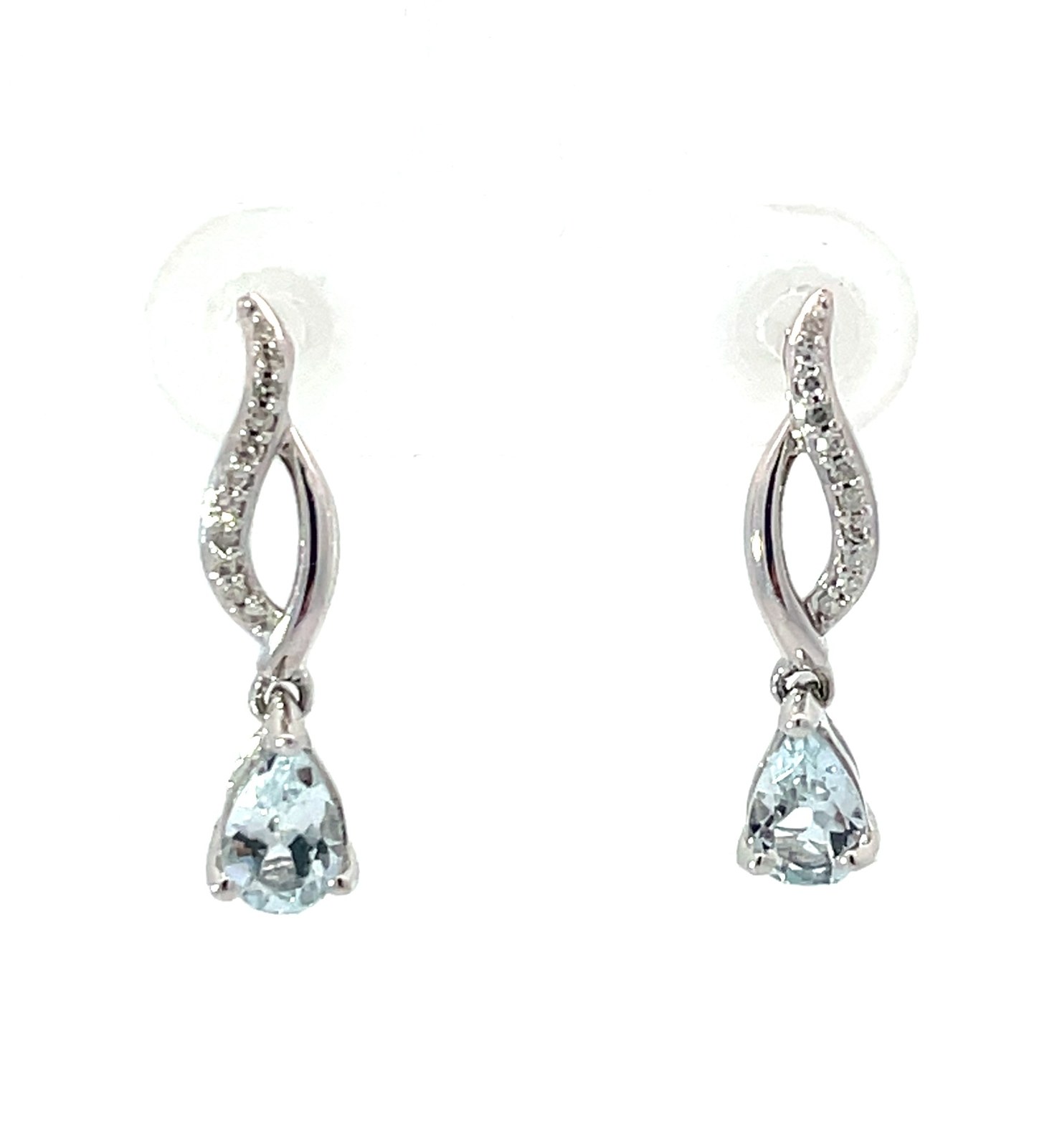 10kt white gold diamond and aquamarine dangle earring D tw 0.08cts