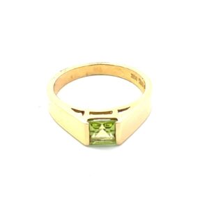 14KT Y/G GEN PERIDOT RING 5x5 squarE .75pts