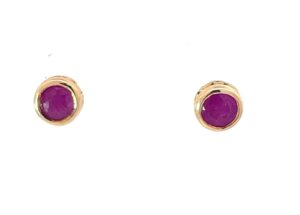 10kt yellow gold ruby stud earring with fancy underbezel