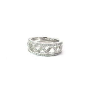 14kt w/g diamond band. 95 Rd diamonds tw 0.37 pts SI clarity, H color