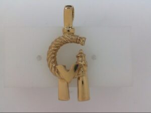 14KT Y/G LARGE CAPE MAY PENDANT WITH 14KT Y/G WRAP
