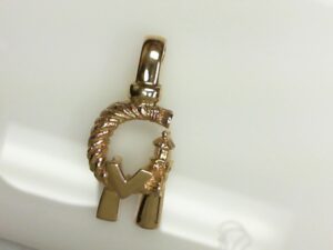 14KT Y/G MEDIUM CAPE MAY PENDANT WITH 14KT Y/G WRAP