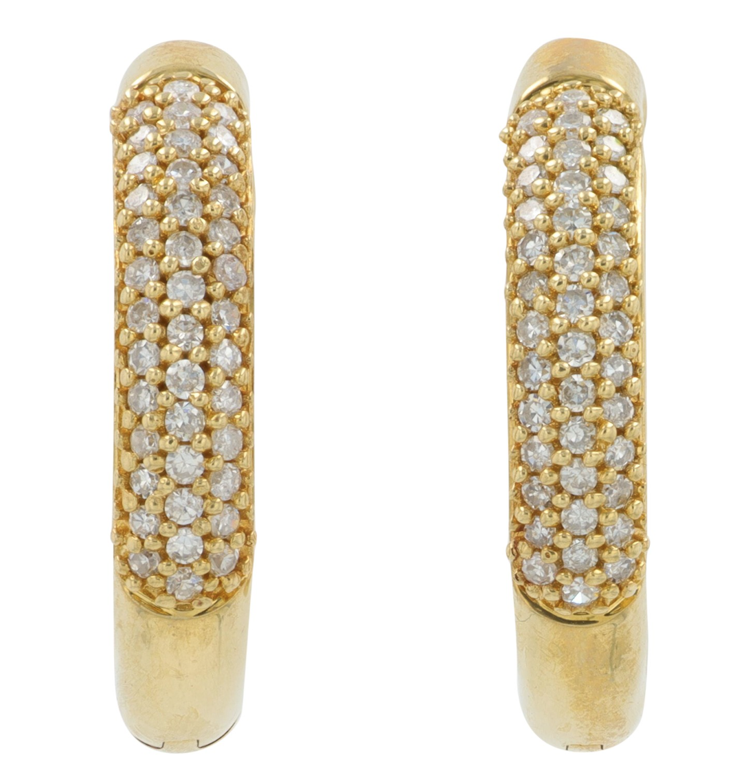 DER .png 10kt yellow gold tripple row diamond huggie hoop earring tw 0.25cts SI clarity, near colorless I color
