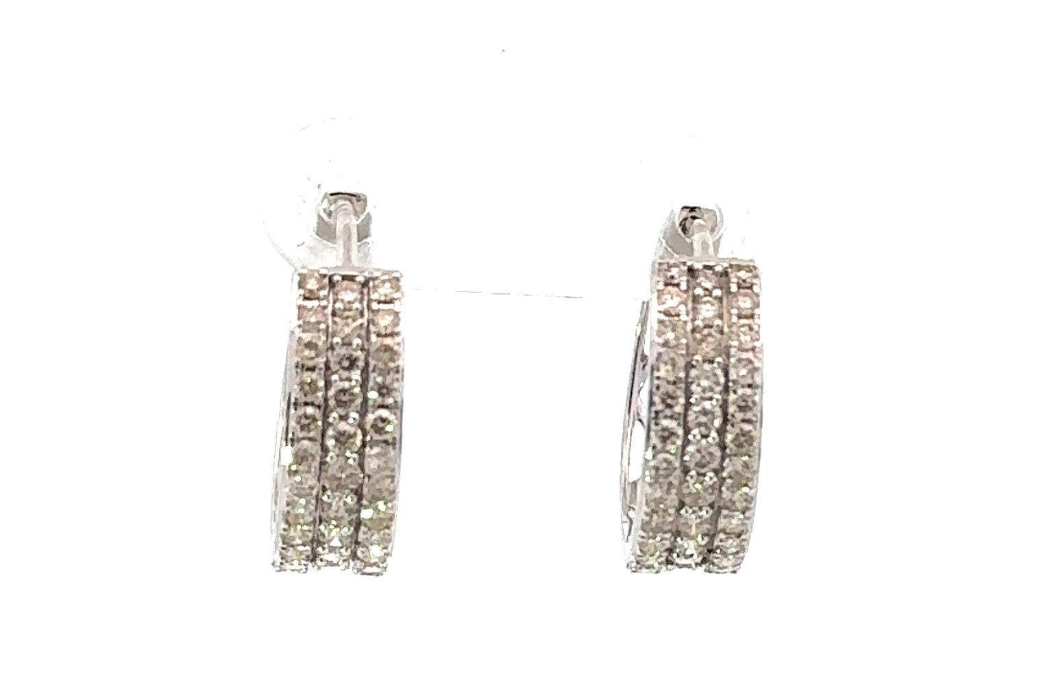 DER .jpg 10kt white gold tripple row diamond huggie earring tw 1.00cts SI clarity, near colorless I color