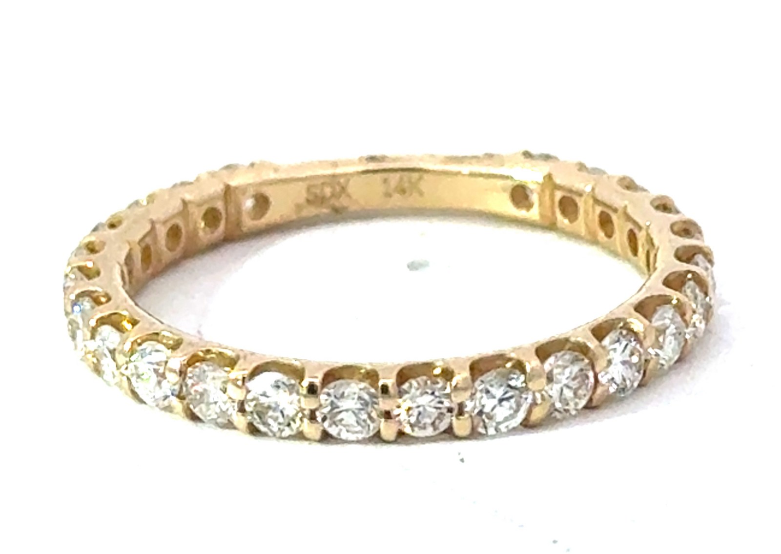 14kt yellow gold classic diamond shared prong wedding band tw 1.00cts SI2 clarity, near colorless H/I color