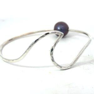 Sterling Silver rhodium plated freshwater black pearl wave bangle bracelet