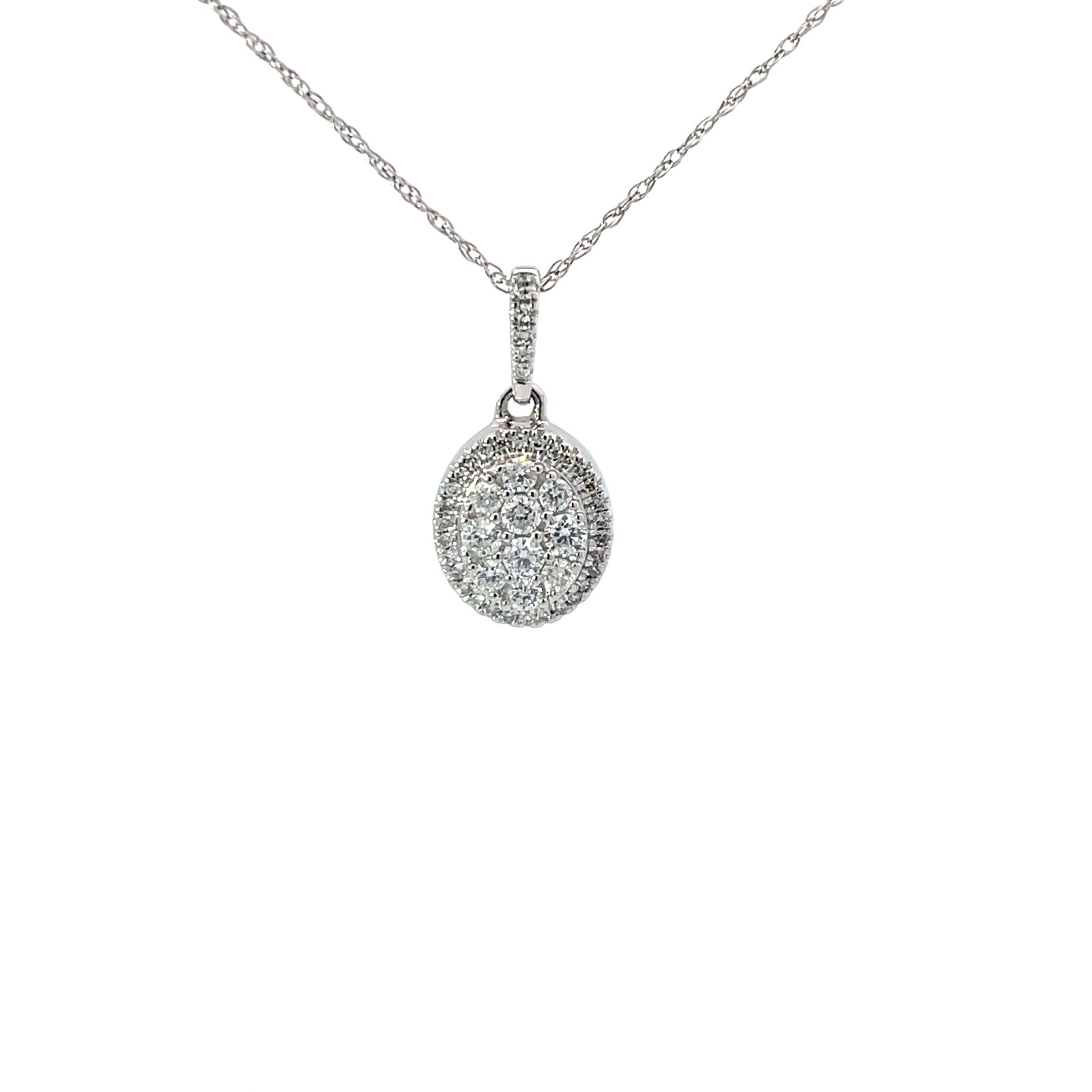 XPA 10kt white gold oval diamond halo cluster pendant D tw 0.25cts SI, H/I