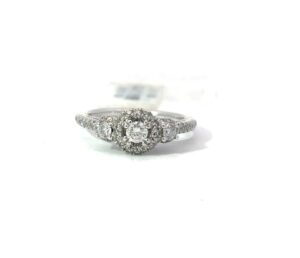 14 KT W/G DIAM 3 STONE ENGAGE RING 70 SIDE STONES TW .50 PTS VS2/H