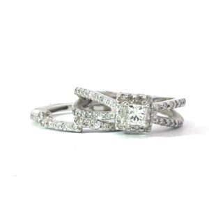 14 KT W/G DIAM. ENGAGE. RING SET CENTER PRIN. CUT .80 PTS,TW .80PTS