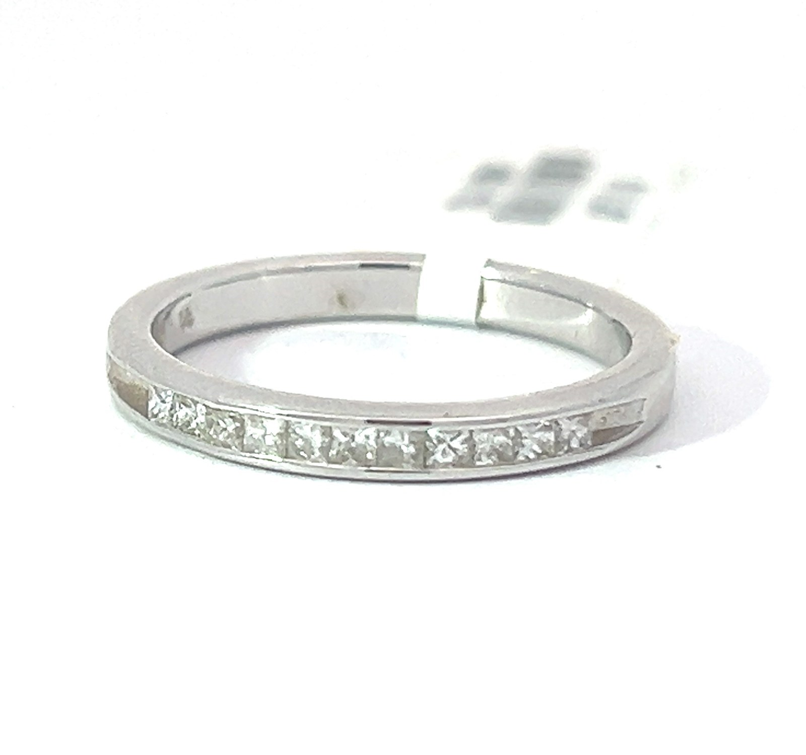 wbpr 14 KT W/G DIA BAND W/11 PRINCESS CUT DIAMONDS 0.25 CT TW, SI CLARITY, H COLOR