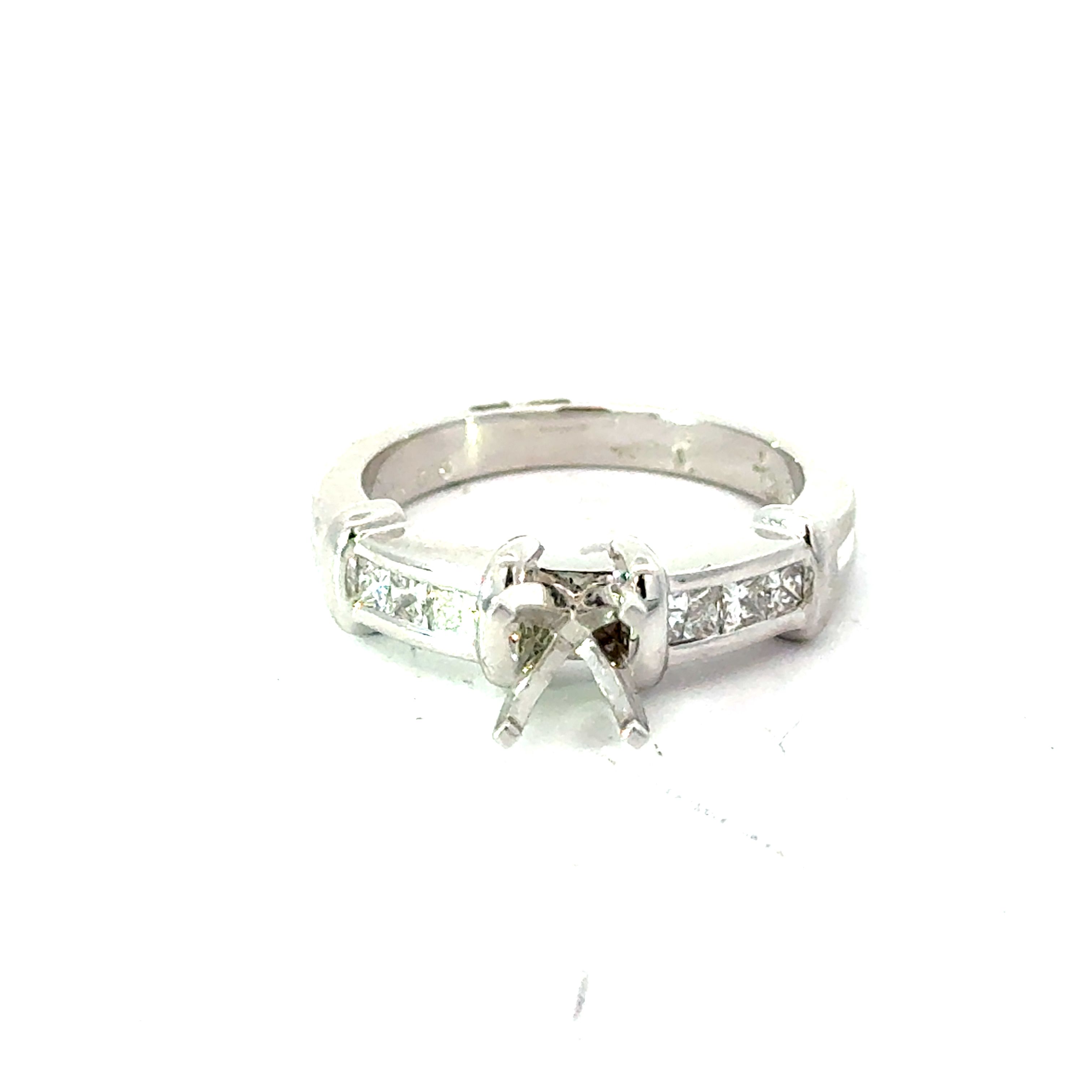 ad .jpg 14kt white gold diamond princess cut semi mount diamond ring D tw 0.34cts VS2 clarity, near colorless H color