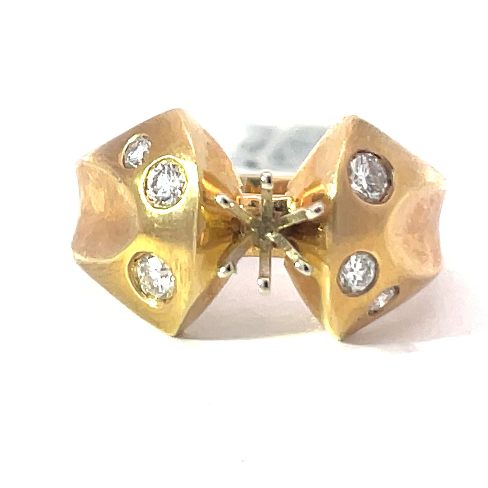 .jpg 14KT 2 TONE SEMI MOUNT 2-6PT, 2-4PT, 2-2.5PT T/W .25PTS SI1,H