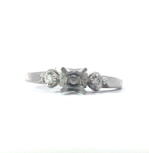 14kt white gold past, present and future diamond semi mount tw 0.05cts VS2, H