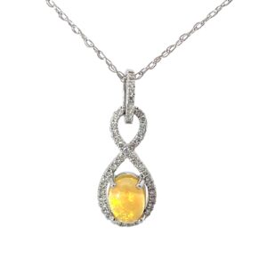 14kt white gold diamond and gen opal fashion pend D tw 0.25cts SI, G/H O tw 0.85cts