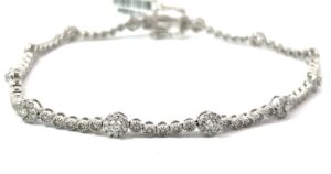 14kt white gold diamond cluster bracelet D tw 1.00cts with box catch and two foldovers SI, G/H