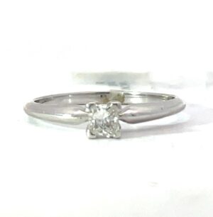 14KT W/G DIAMOND SOLITAIRE RING TW .25